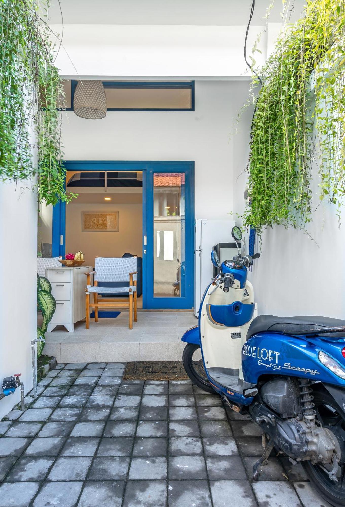 The Blue Loft Seminyak Free Scooter Apartment Exterior photo