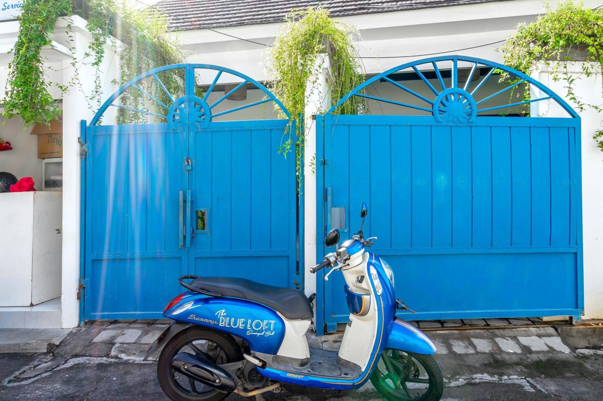 The Blue Loft Seminyak Free Scooter Apartment Exterior photo
